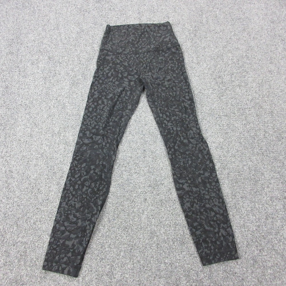 Lululemon In The Flow Pants Womens 2 Black Animal Print Ankle‎ Leggings Yoga